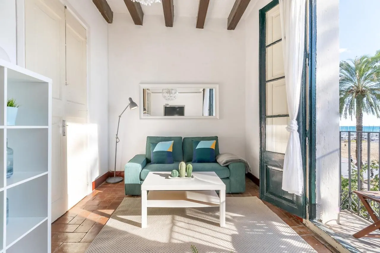 Vistamar 2: Primera Linea De Mar Con Gran Terraza シッチェス アパート