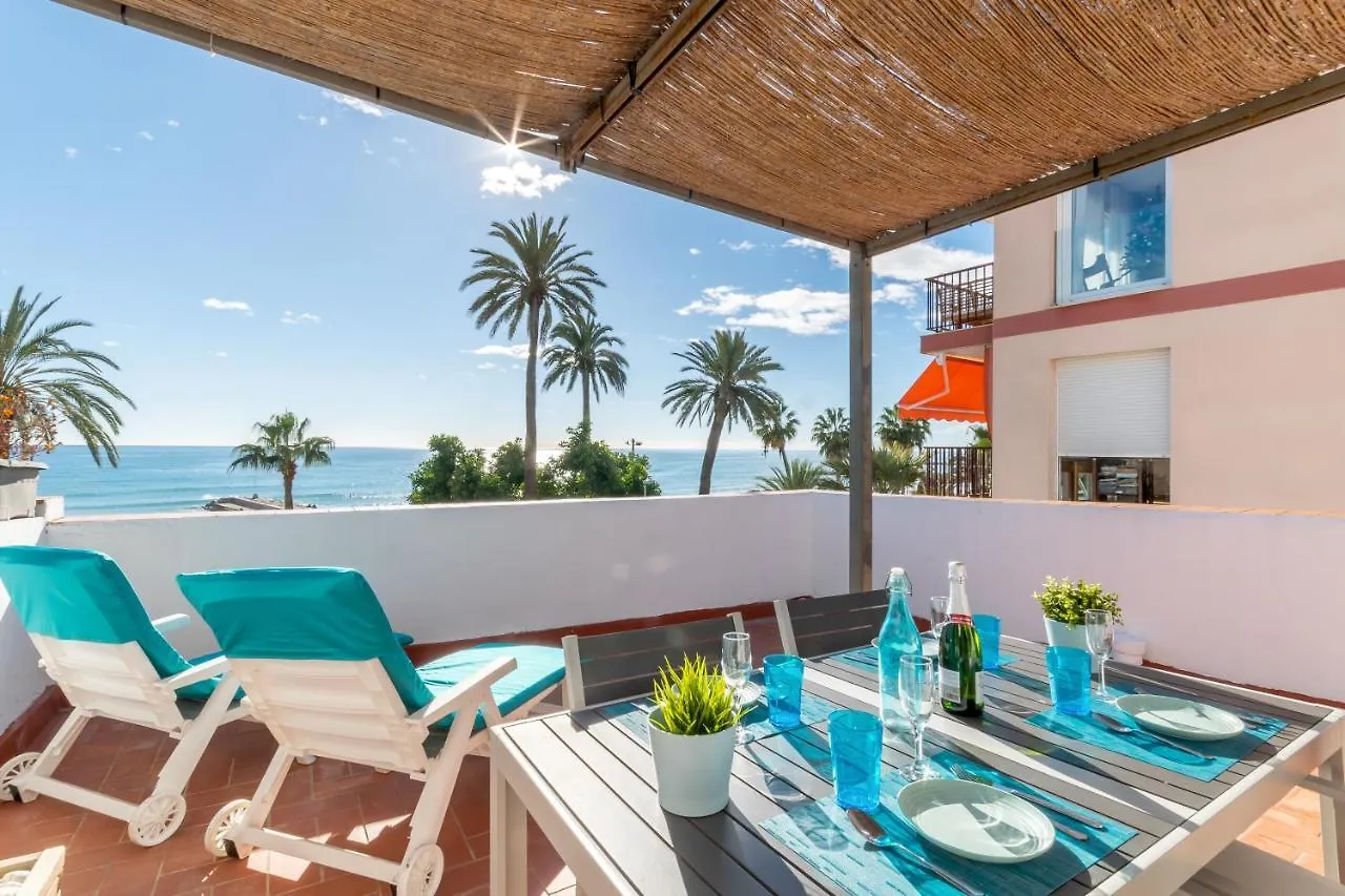 Vistamar 2: Primera Linea De Mar Con Gran Terraza シッチェス スペイン